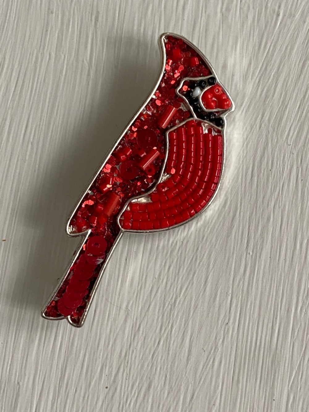 Red Cardinal Brooch Silver Tone Mixed Media Beaded Sequin Bird Pin - Picture 9 of 11